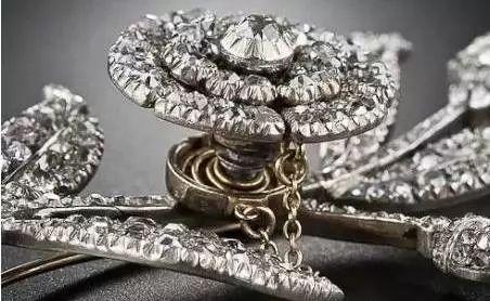 抖音嘉一珠宝最新事件爆料,揭秘珠宝界的最新风波